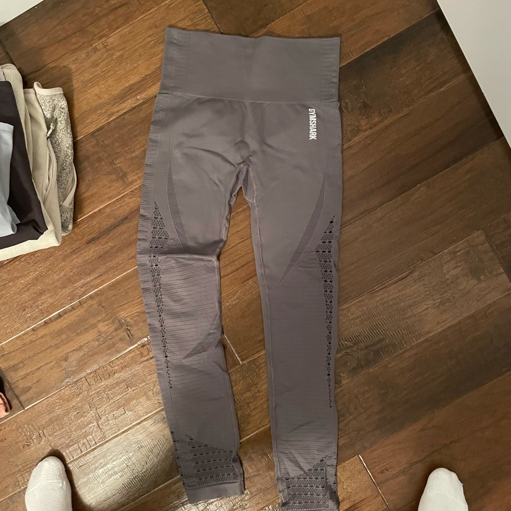 Gray gymshark leggings